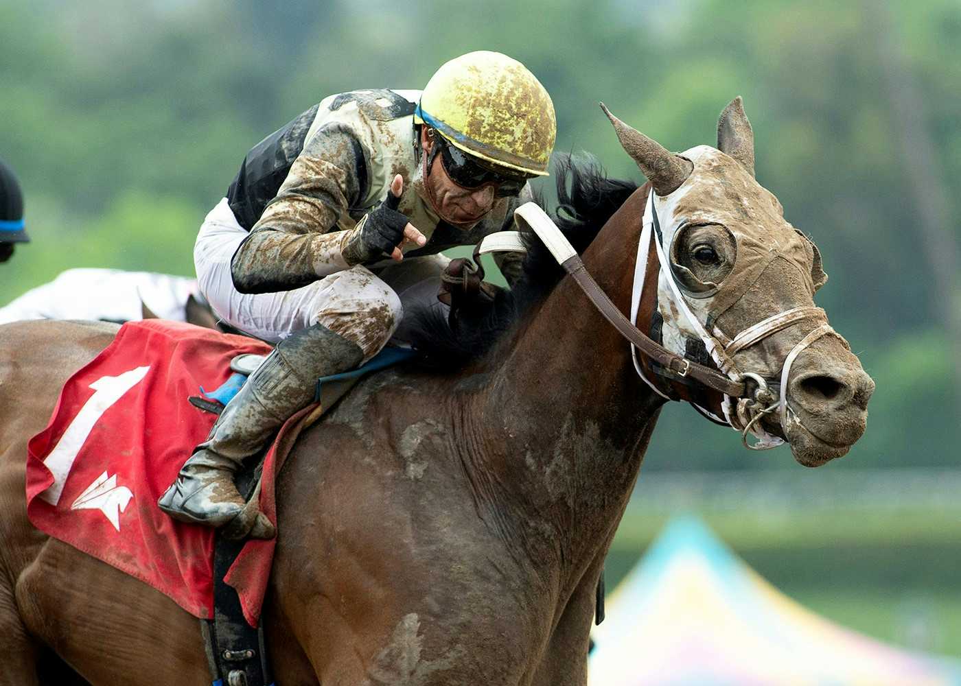 Chismosa Rallies Under Pereira To Win The $100,000 Desert Stormer Stakes