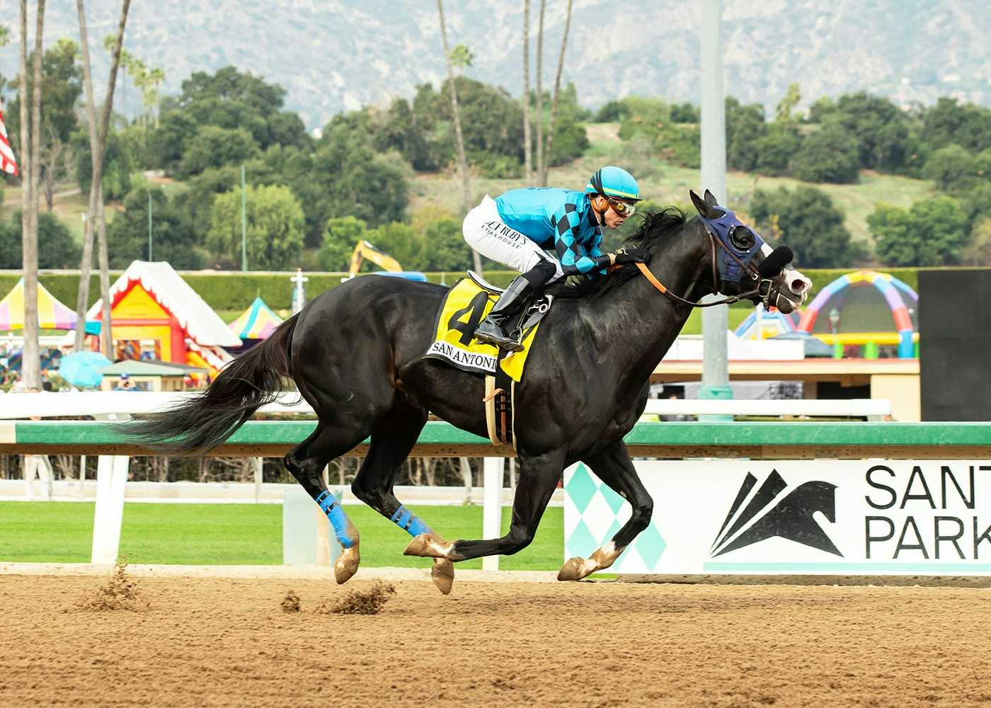 Newgrange, Ortiz, Jr. Cruise To 2 ¼ Length Tally In Grade II, $200,000 San Antonio